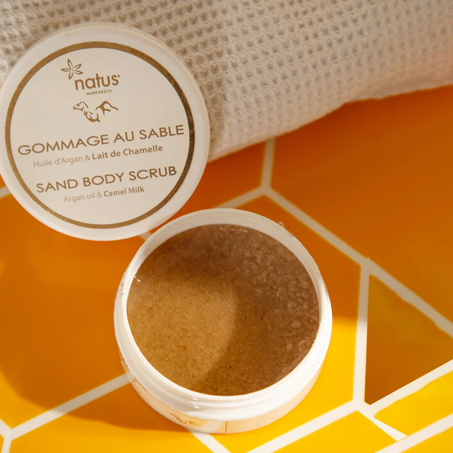 Απολεπιστικό Scrub σώματος με Άμμο και Γάλα Καμήλας 100 ml